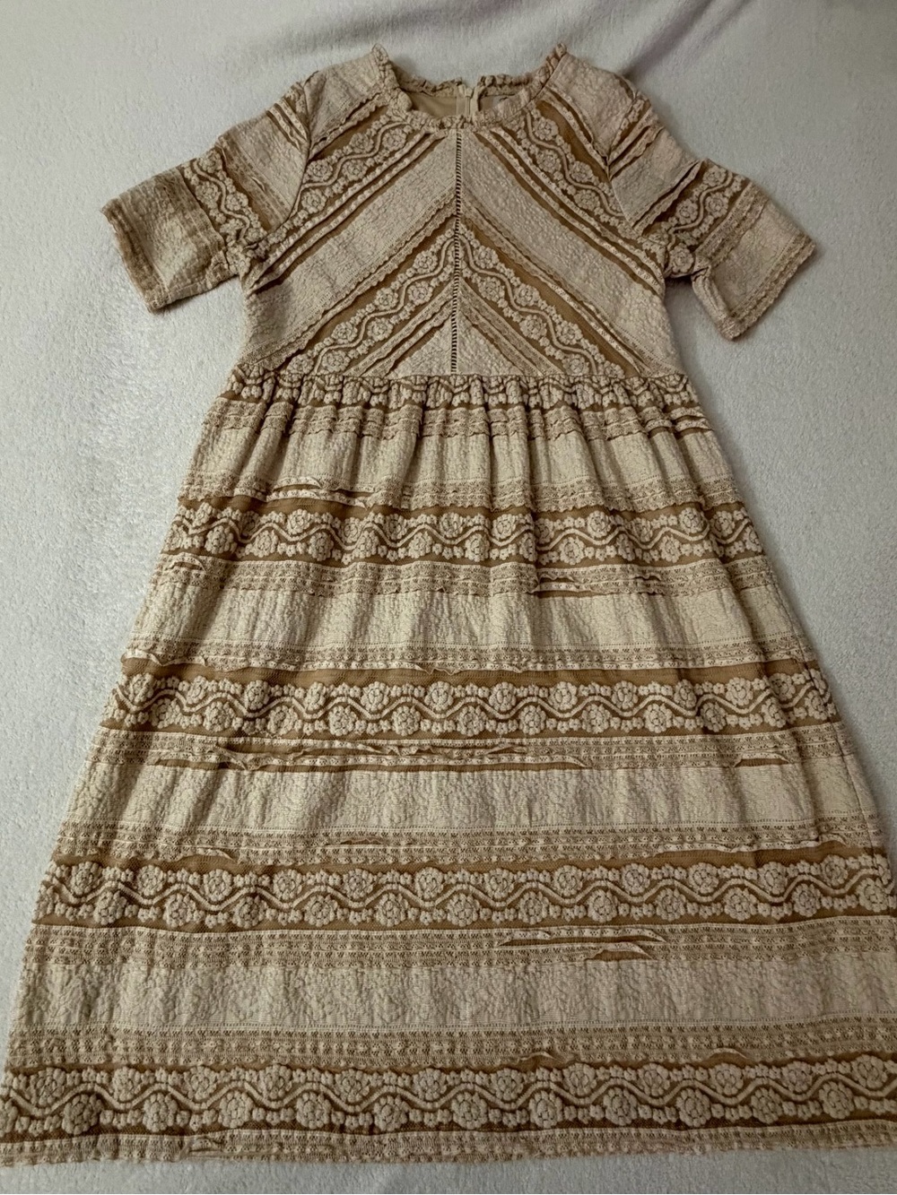 Beautiful Papaya cream lace mini dress in Size Large